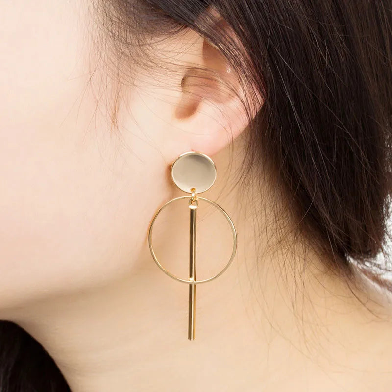 Geometric Clip-On Earrings – No-Piercing Fashion Jewelry for Women