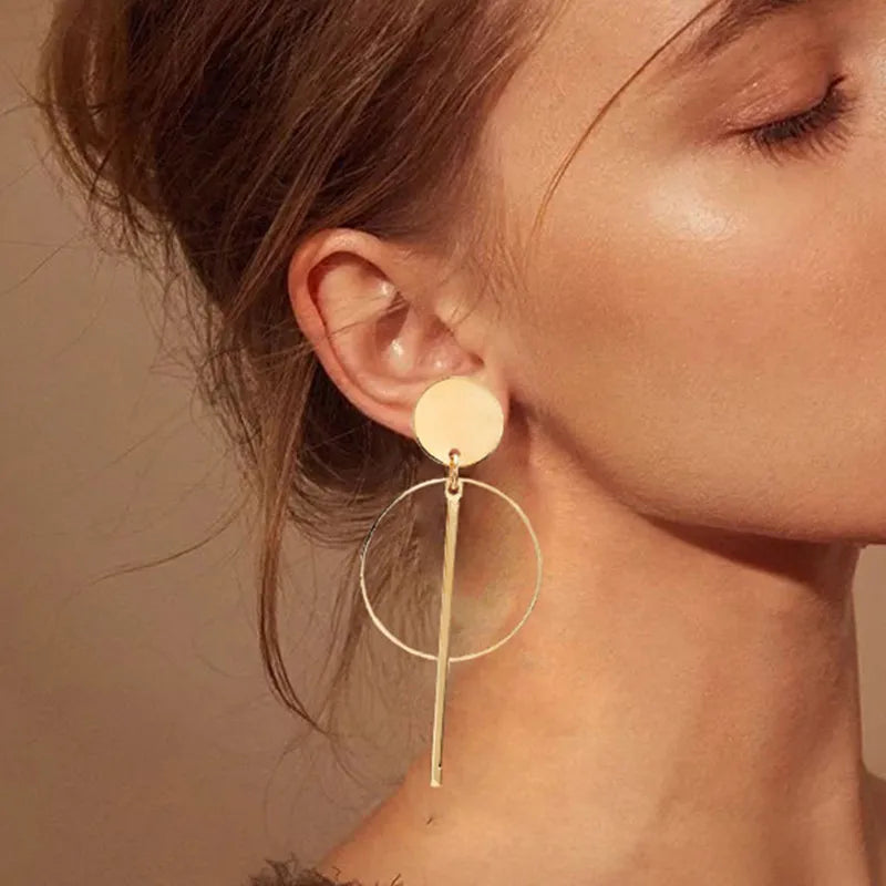 Geometric Clip-On Earrings – No-Piercing Fashion Jewelry for Women