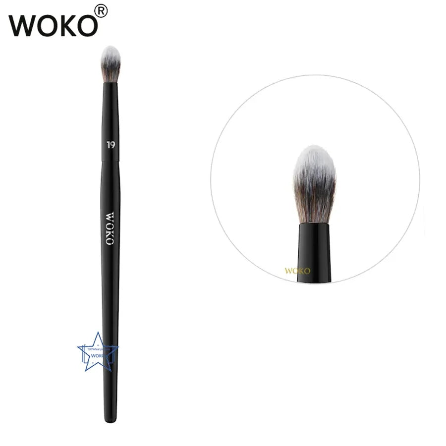 Tapered Crease Brush – Precision Blending for Eyeshadow