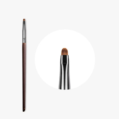 Natural Goat Hair Eyeshadow Brush – Blending & Crease Tool (1pc)