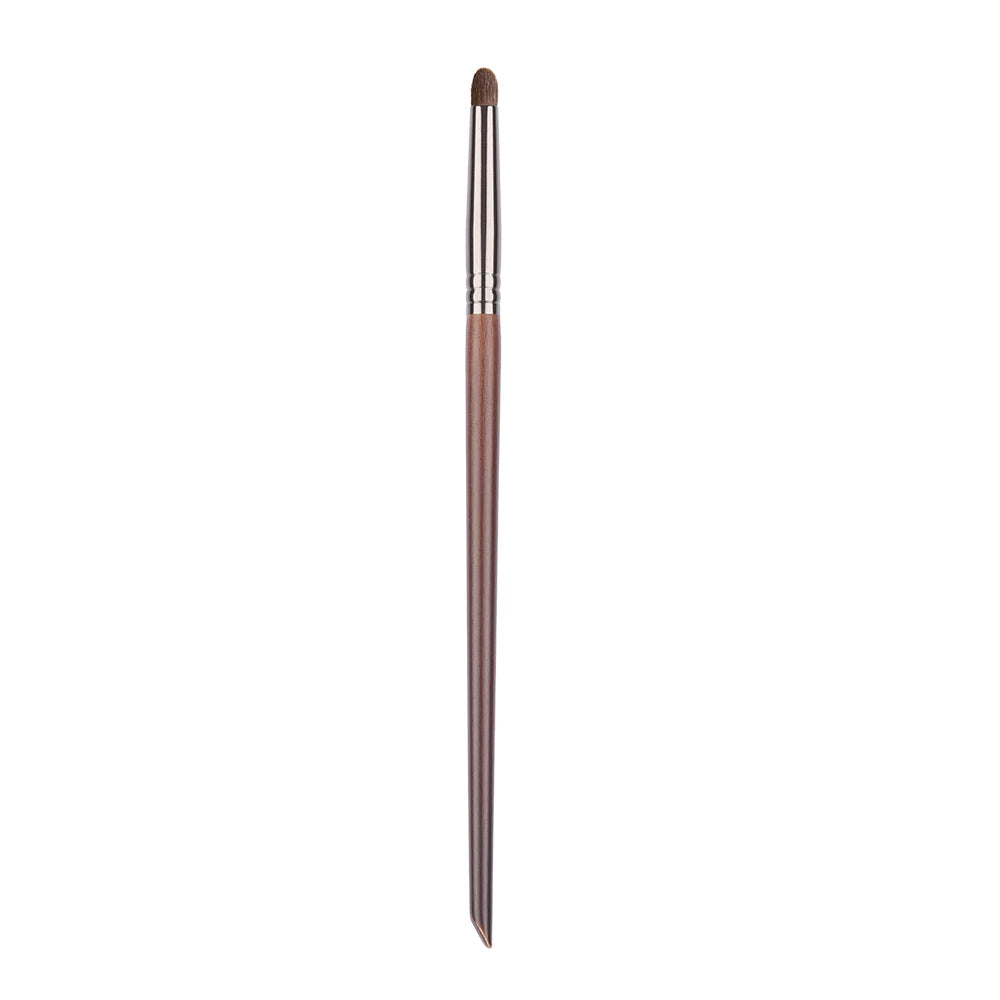 Natural Goat Hair Eyeshadow Brush – Blending & Crease Tool (1pc)