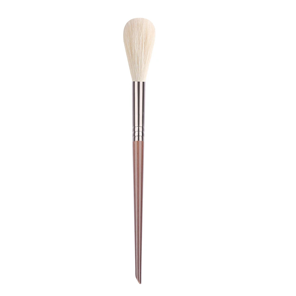 Natural Goat Hair Eyeshadow Brush – Blending & Crease Tool (1pc)