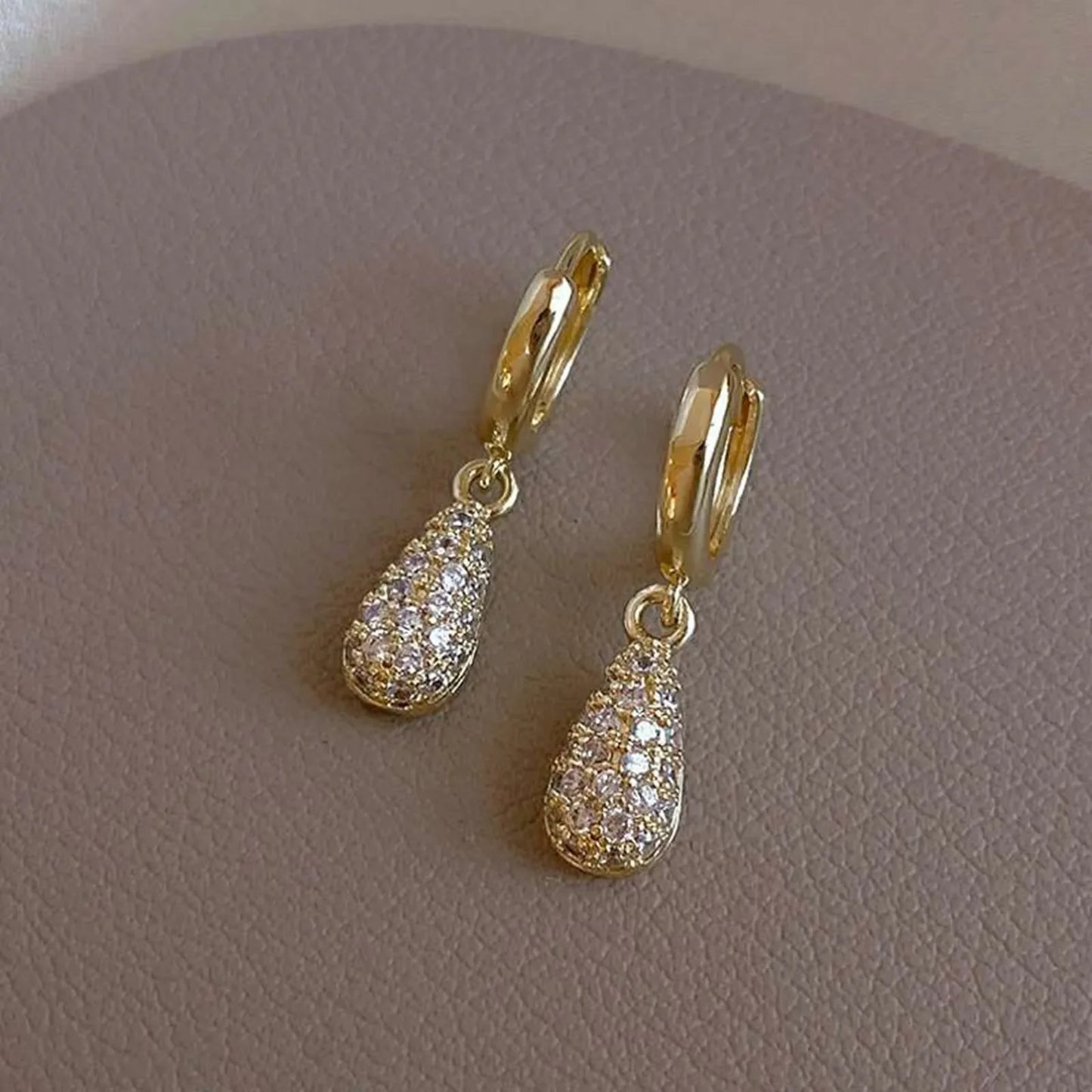 Micro-Zircon Droplet Earrings – Sparkling Small Fashion Drops
